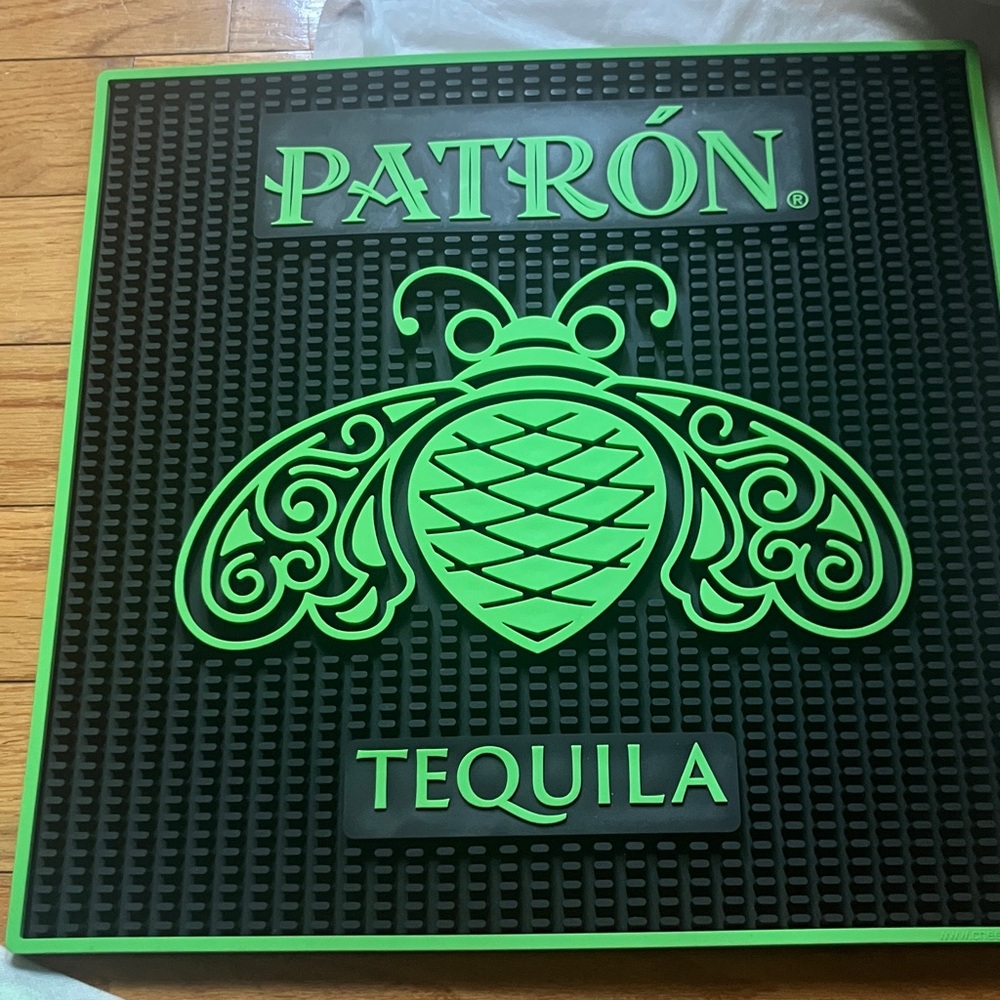 Black and Green Bar Mat